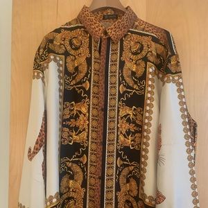Versace mens silk shirt size 45 (XXL) Price is FIRM